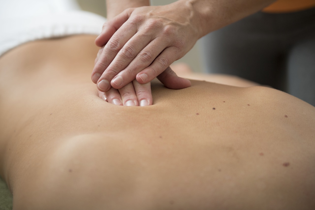 massage-3795693_1280